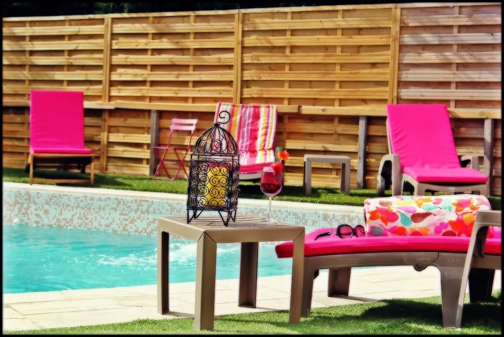 A L'Oree Du Pin Bed & Breakfast Puyricard
